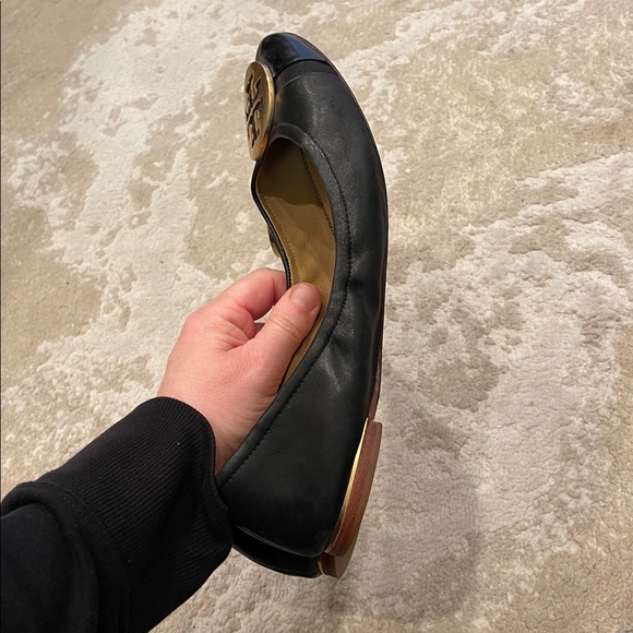Tory Burch black Cap Toe Ballet Flats
Size 9 - Picture 6 of 11